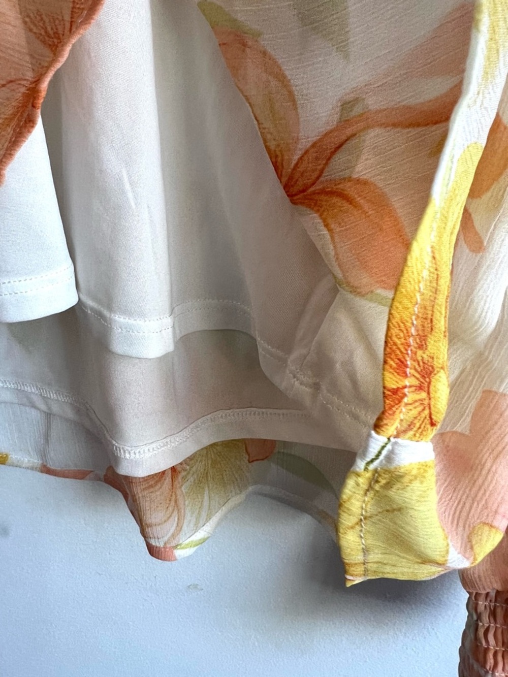 Joie Floral Tie-Neck Feminine Blouse - Yellow & Peach Hippie Indi Boho Summer - Picture 6 of 10